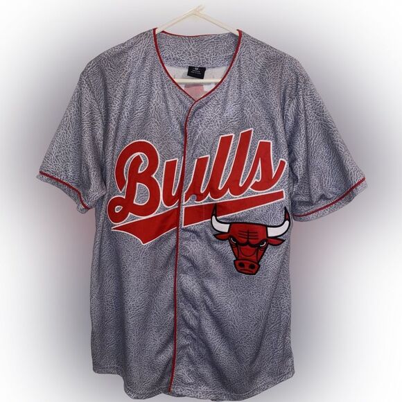 NBA Chicago Bulls Number 66 Button Up Jersey Embroidered Elephant Grey Men’s M - Picture 1 of 4